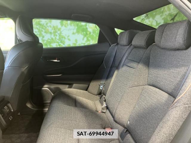 Toyota Crown Crossover 2023-07 7821886-6