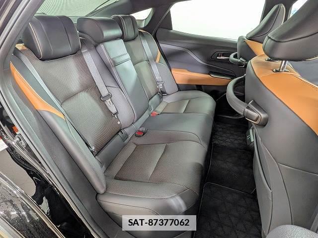 Toyota Crown Crossover 2022-11 7822722-5