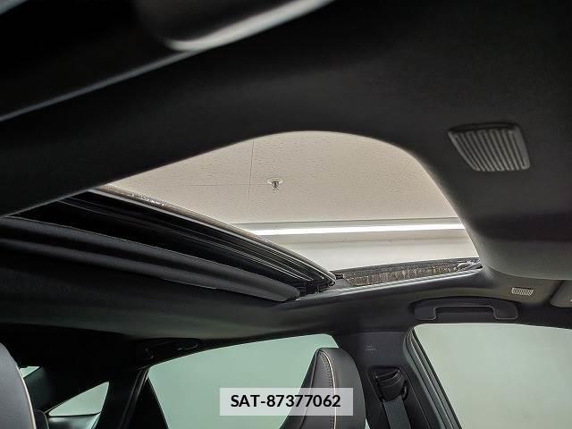 Toyota Crown Crossover 2022-11 7822722-6