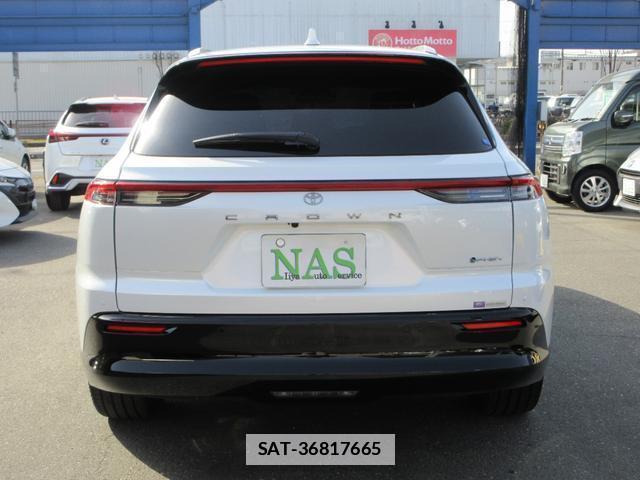 Toyota CROWN ESTATE 2025-09 7812451-7
