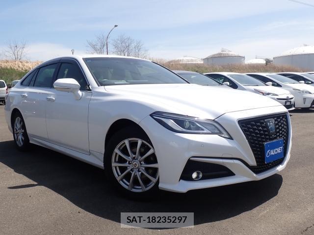 Toyota CROWN HYBRID 2021-04 7811385-0