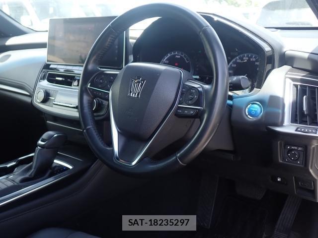 Toyota CROWN HYBRID 2021-04 7811385-2