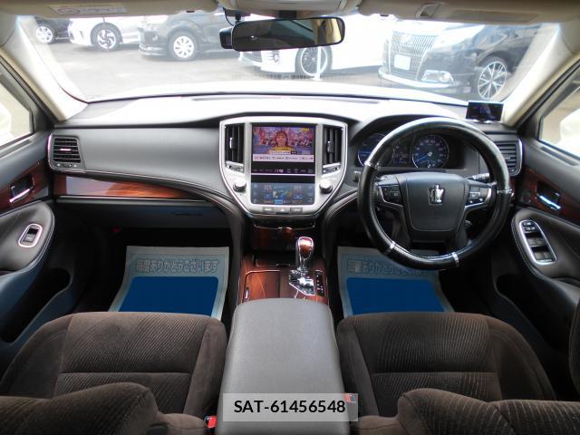 Toyota CROWN HYBRID 2015-05 7812055-2