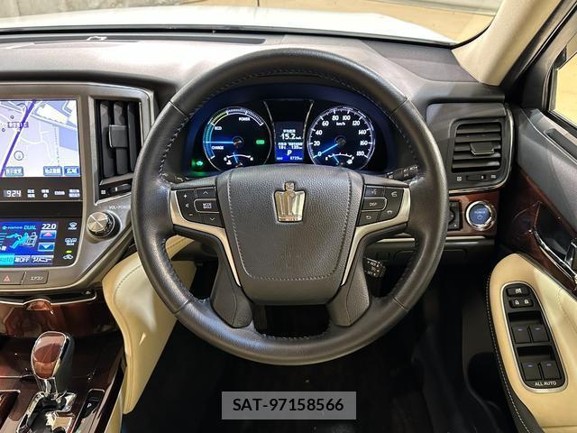 Toyota CROWN HYBRID 2013-07 7812310-7