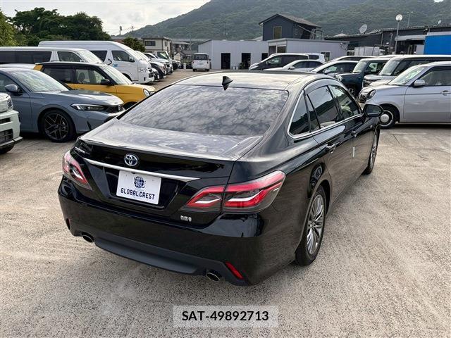 Toyota CROWN HYBRID 2018-10 7812394-13