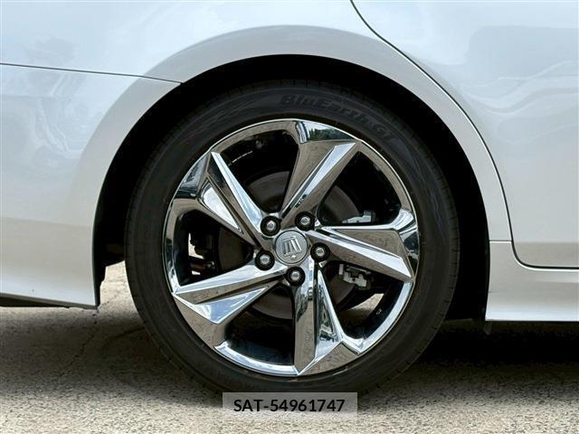 Toyota CROWN HYBRID 2022-05 7812396-15