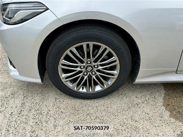 Toyota CROWN HYBRID 2021-12 7812397-15