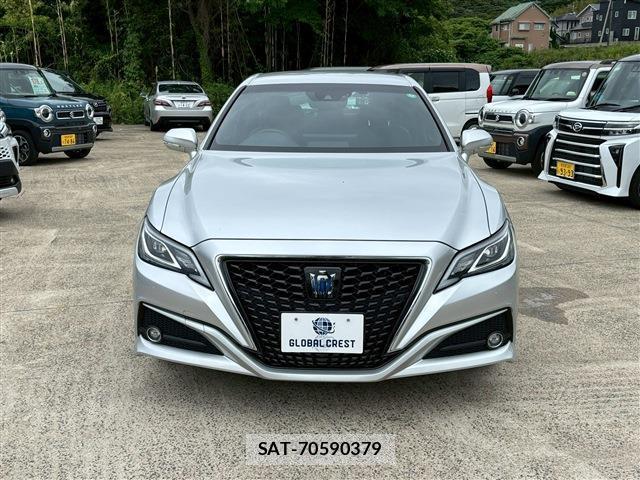 Toyota CROWN HYBRID 2021-12 7812397-8