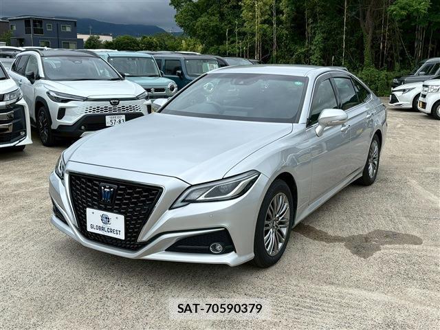 Toyota CROWN HYBRID 2021-12 7812397-9