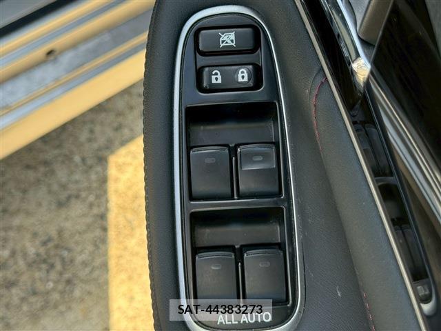 Toyota CROWN HYBRID 2017-09 7812400-17