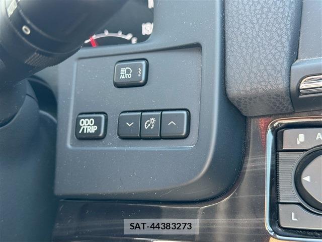 Toyota CROWN HYBRID 2017-09 7812400-19