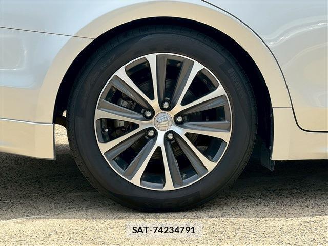 Toyota CROWN HYBRID 2017-05 7812404-15