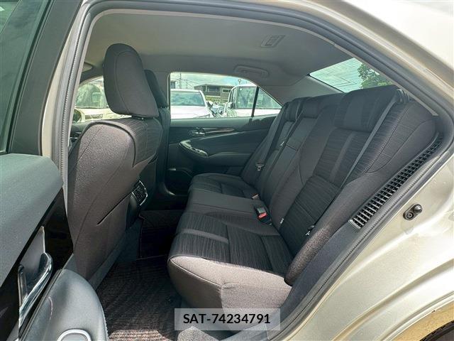 Toyota CROWN HYBRID 2017-05 7812404-5