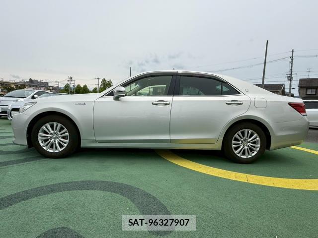 Toyota CROWN HYBRID 2013-05 7812678-1