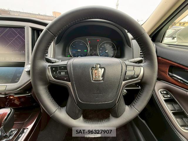 Toyota CROWN HYBRID 2013-05 7812678-10