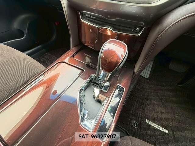 Toyota CROWN HYBRID 2013-05 7812678-16