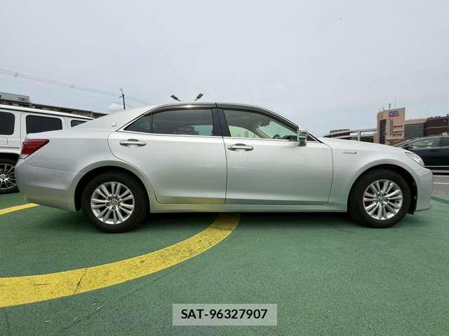 Toyota CROWN HYBRID 2013-05 7812678-2