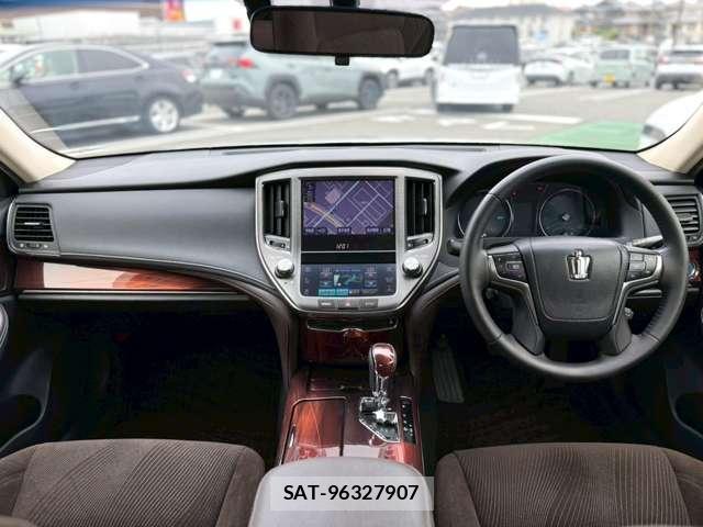 Toyota CROWN HYBRID 2013-05 7812678-3