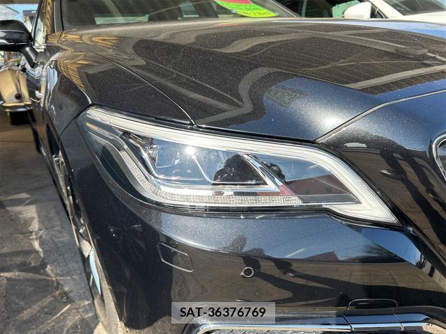 Toyota CROWN HYBRID 2019-02 7812788-14