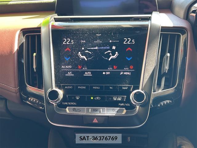 Toyota CROWN HYBRID 2019-02 7812788-5
