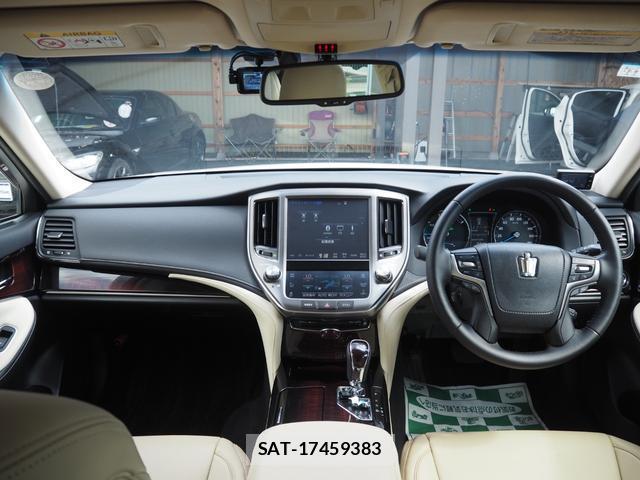 Toyota CROWN HYBRID 2015-11 7812904-1