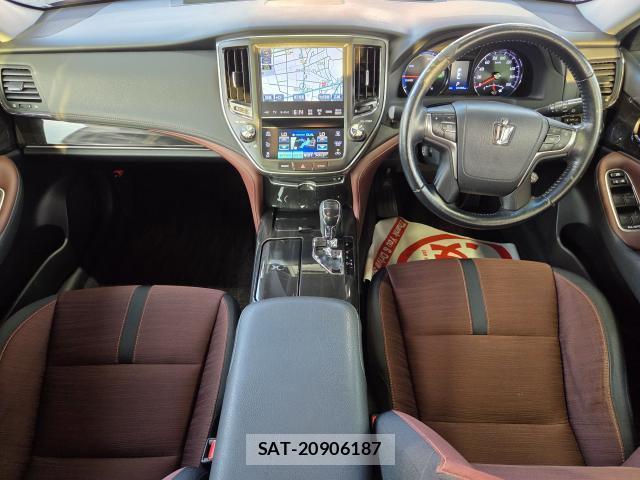 Toyota CROWN HYBRID 2014-02 7813125-2