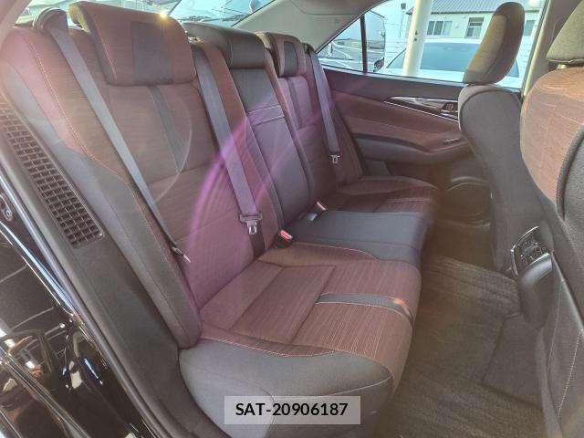 Toyota CROWN HYBRID 2014-02 7813125-6