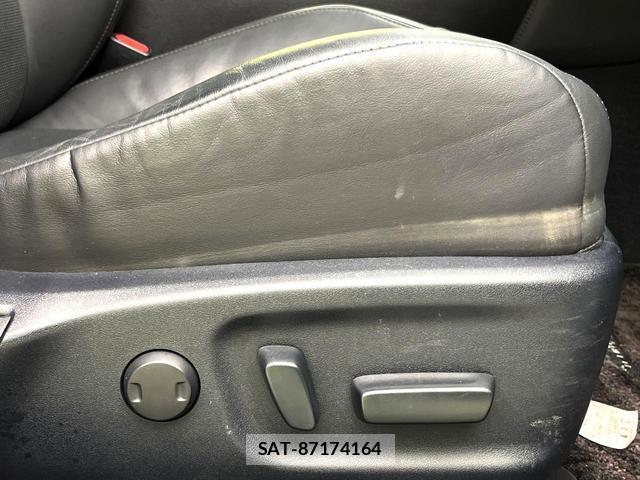 Toyota CROWN HYBRID 2013-12 7813326-4