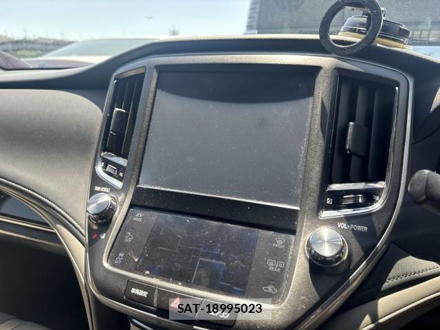 Toyota CROWN HYBRID 2017-04 7813445-6