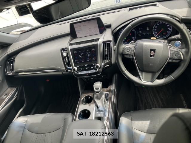 Toyota CROWN HYBRID 2020-08 7813466-3
