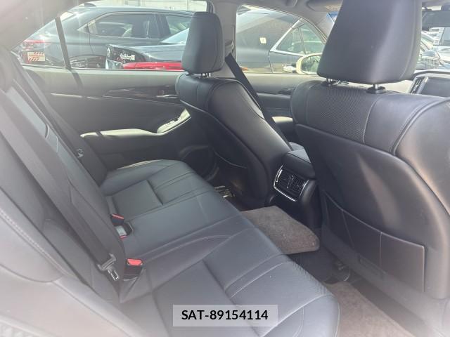 Toyota CROWN HYBRID 2015-10 7813526-2