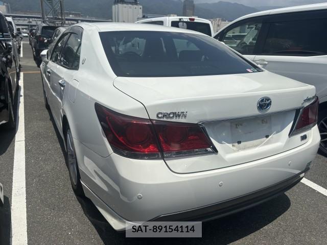 Toyota CROWN HYBRID 2015-10 7813526-7