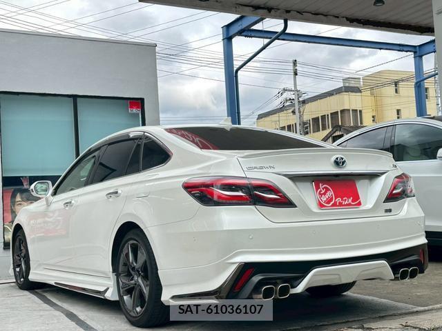 Toyota CROWN HYBRID 2020-10 7813894-12