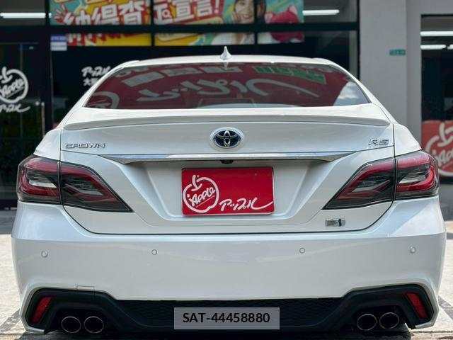 Toyota CROWN HYBRID 2021-11 7813895-10