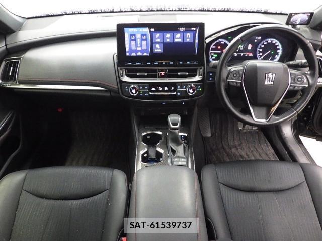 Toyota CROWN HYBRID 2021-01 7815062-2
