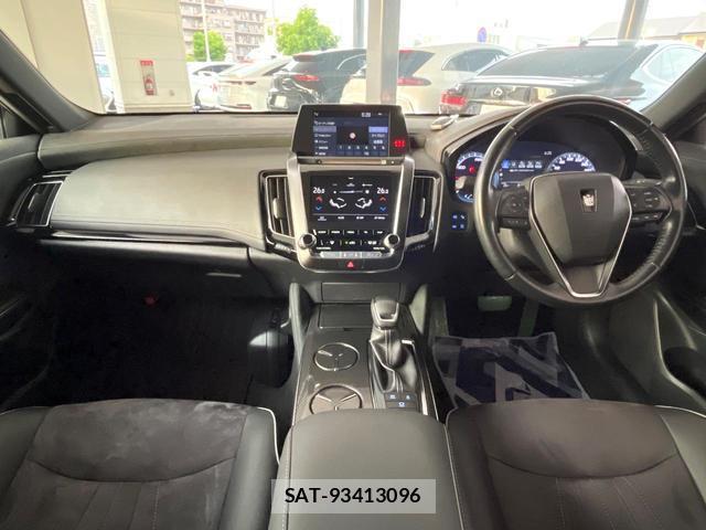 Toyota CROWN HYBRID 2018-11 7815168-1