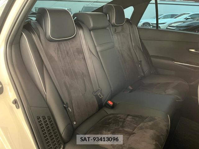 Toyota CROWN HYBRID 2018-11 7815168-11