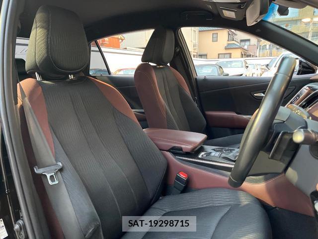 Toyota CROWN HYBRID 2018-12 7815182-7