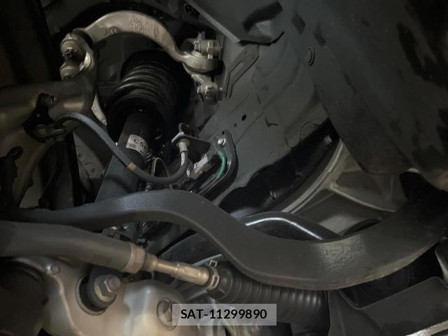 Toyota CROWN HYBRID 2018-08 7815205-19