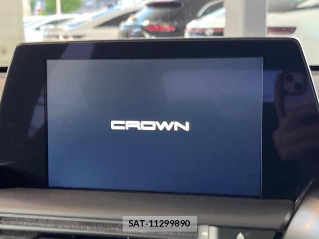 Toyota CROWN HYBRID 2018-08 7815205-3