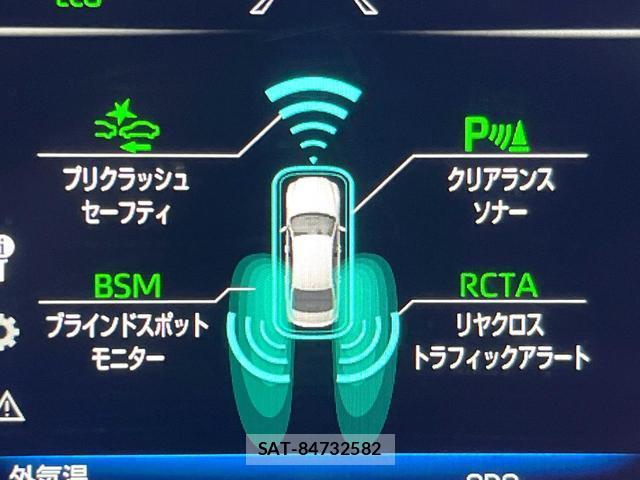 Toyota CROWN HYBRID 2019-01 7815218-4