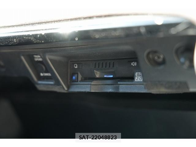 Toyota CROWN HYBRID 2018-06 7815583-11