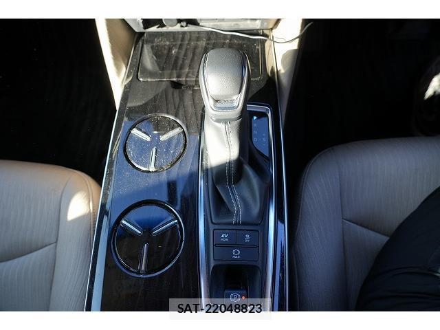 Toyota CROWN HYBRID 2018-06 7815583-9