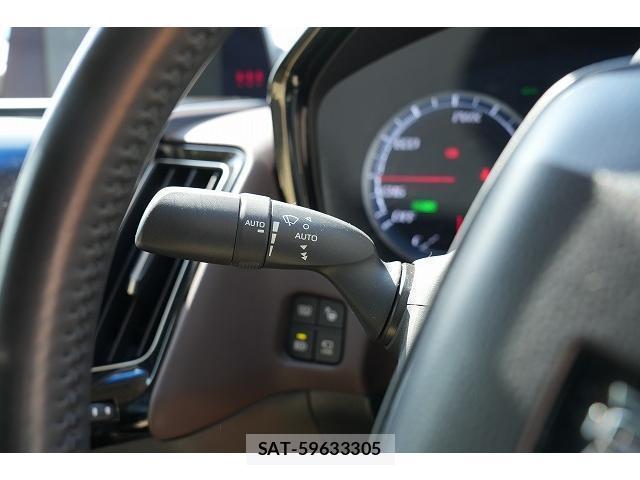 Toyota CROWN HYBRID 2019-04 7815695-13