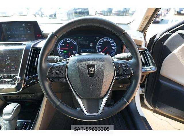 Toyota CROWN HYBRID 2019-04 7815695-9