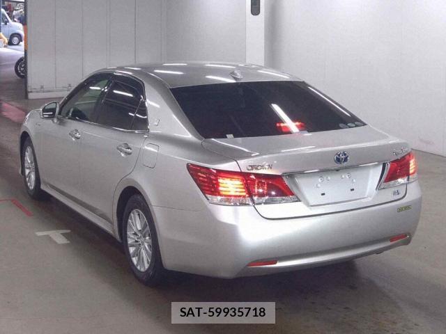 Toyota CROWN HYBRID 2017-05 7816142-1