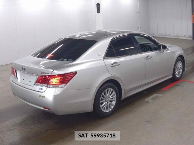 Toyota CROWN HYBRID 2017-05 7816142-4