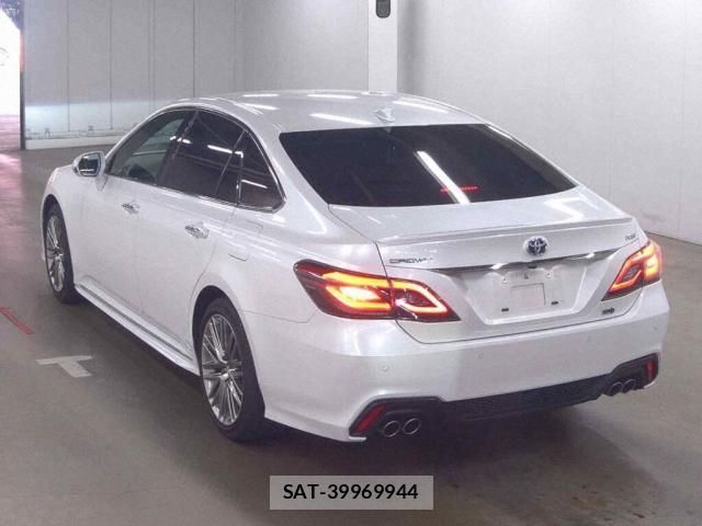 Toyota CROWN HYBRID 2021-06 7816168-1