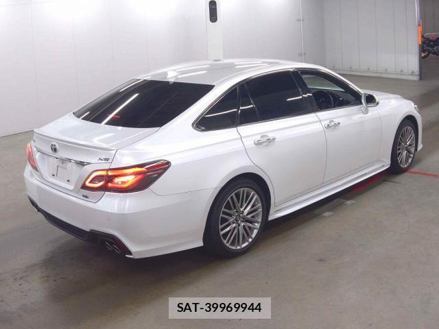 Toyota CROWN HYBRID 2021-06 7816168-4