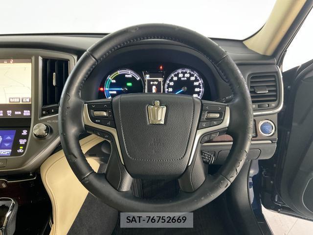 Toyota CROWN HYBRID 2018-03 7816536-12